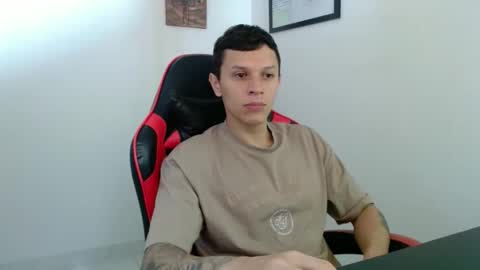 Snapshot of masterdave7 chatting on November 8, 12:27 pm Dave online show from November 8, 12:27 pm