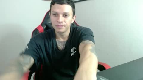 Snapshot of masterdave7 chatting on November 12, 7:03 pm Dave online show from November 12, 7:03 pm