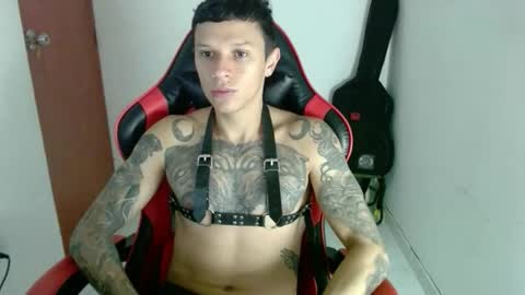 Snapshot of masterdave7 chatting on November 15, 10:56 am Dave online show from November 15, 10:56 am