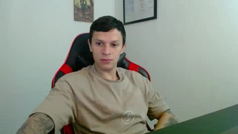 Snapshot of masterdave7 chatting on November 23, 11:21 am Dave online show from November 23, 11:21 am