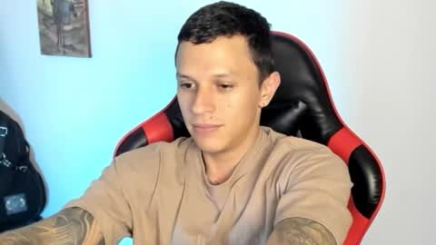 Snapshot of masterdave7 chatting on February 17, 10:49 pm Dave online show from February 17, 10:49 pm