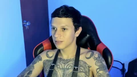 Snapshot of masterdave7 chatting on April 4, 4:37 pm Dave online show from April 4, 4:37 pm