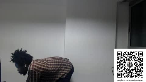 Snapshot of masterdomfuck chatting on April 21, 2:51 am Masterdomfuck online show from April 21, 2:51 am
