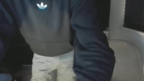 Snapshot of masterjepp92 chatting on February 18, 11:52 pm masterjepp92 online show from February 18, 11:52 pm