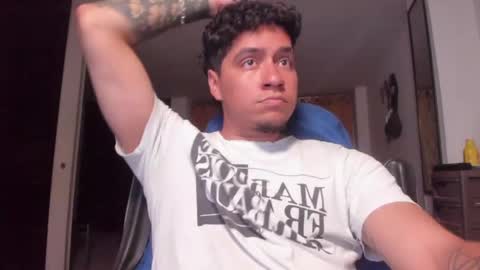 Juan Independent Model online show from April 18, 3:10 am