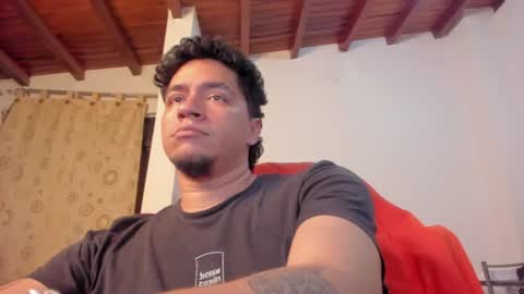 Snapshot of masterjuanc chatting on July 5, 12:06 am Juan Independent Model online show from July 5, 12:06 am