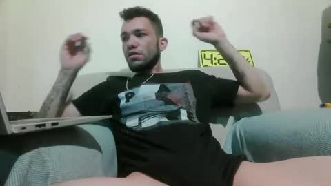 Snapshot of masterkiing chatting on February 17, 10:34 am masterkiing online show from February 17, 10:34 am