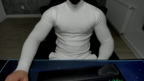 masterkingmuscle online show from December 29, 7:11 pm