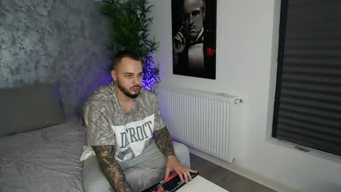 masterkingmuscle online show from February 2, 8:18 pm