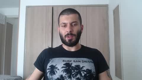   online show from December 4, 3:54 pm