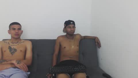 Snapshot of masters_latins chatting on July 22, 3:59 pm masters_latins online show from July 22, 3:59 pm