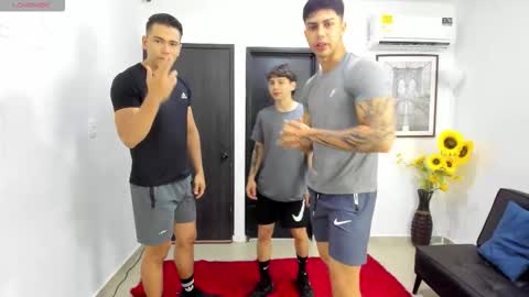 Team Cris Darwin- Fernando- Stiven- David online show from March 29, 11:32 am