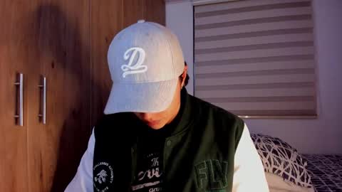 mastrangelo_x online show from February 16, 4:52 am