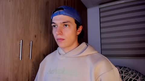 mastrangelo_x online show from February 18, 3:24 am