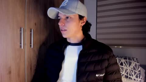 Snapshot of mastrangelo_x chatting on April 29, 2:48 am mastrangelo_x online show from April 29, 2:48 am