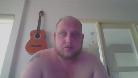 Snapshot of mastrubeertje1988 chatting on September 30, 10:09 am mastrubeertje1988 online show from September 30, 10:09 am