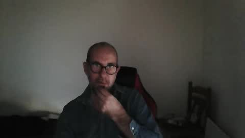 mat11efou online show from April 17, 10:51 am