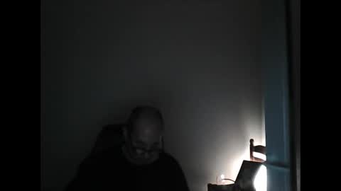 Snapshot of mat11efou chatting on April 19, 2:55 am mat11efou online show from April 19, 2:55 am