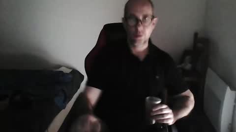 Snapshot of mat11efou chatting on April 22, 11:34 am mat11efou online show from April 22, 11:34 am