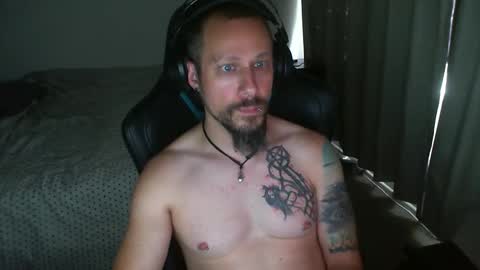 Snapshot of matchy666 chatting on December 9, 2:24 am Matchy online show from December 9, 2:24 am