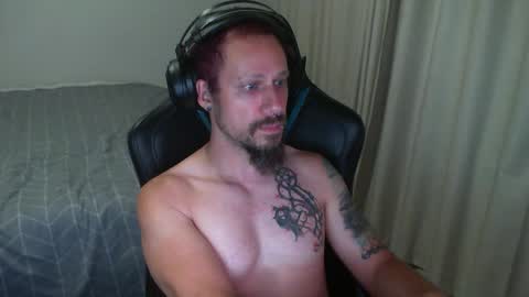 Snapshot of matchy666 chatting on December 28, 8:48 am Matchy online show from December 28, 8:48 am