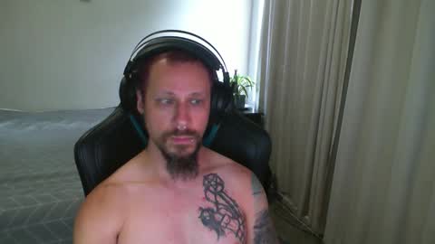 Snapshot of matchy666 chatting on January 1, 5:43 am Matchy online show from January 1, 5:43 am