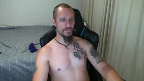 Snapshot of matchy666 chatting on February 28, 5:26 am Matchy online show from February 28, 5:26 am