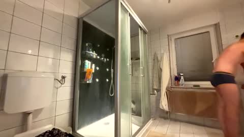 Snapshot of matej_cauci chatting on March 1, 9:50 pm matej_cauci online show from March 1, 9:50 pm