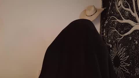 Mateo online show from November 29, 5:05 pm