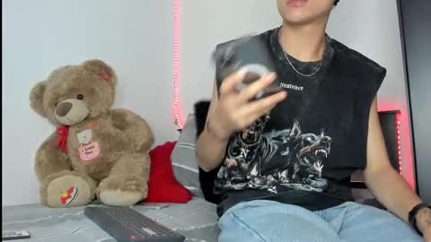 mateo_escobar online show from November 8, 7:08 am