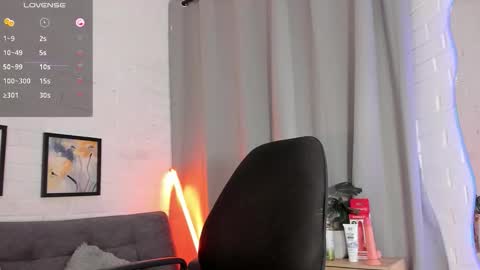 Snapshot of mateo_hunter chatting on November 19, 2:55 am MATEO HUNTER online show from November 19, 2:55 am