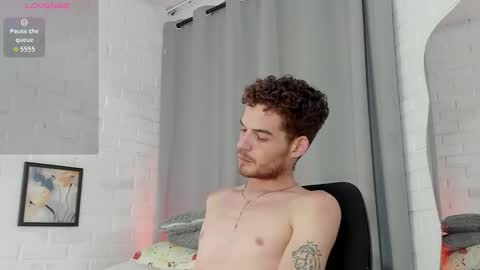 Snapshot of mateo_hunter chatting on January 11, 6:35 pm MATEO HUNTER online show from January 11, 6:35 pm