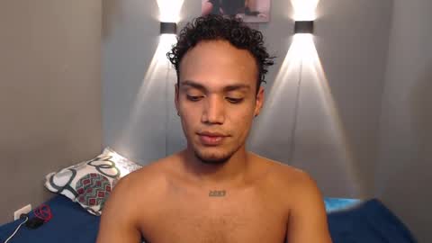 Snapshot of mateo_nick chatting on May 21, 8:38 pm Mateo and Noah online show from May 21, 8:38 pm