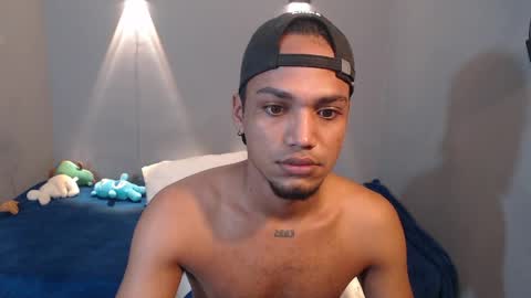 Snapshot of mateo_nick chatting on June 1, 1:57 pm Mateo and Noah online show from June 1, 1:57 pm