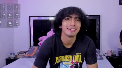 Snapshot of mateo_sweetie chatting on June 12, 11:46 pm Mateo online show from June 12, 11:46 pm