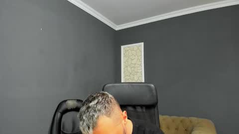 MateoBenjamin online show from February 24, 11:30 am