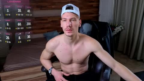 MateoBenjamin online show from April 5, 11:18 am