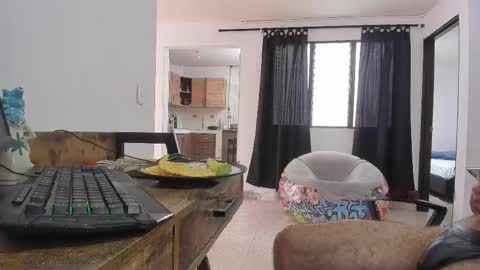 Snapshot of matheusbeard2 chatting on May 6, 3:50 pm Matheus online show from May 6, 3:50 pm