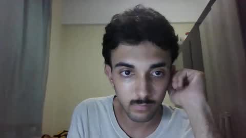 matheuscorumbar online show from April 4, 4:11 am