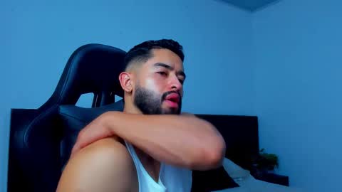 Mathew Flintt  online show from January 15, 2:16 am