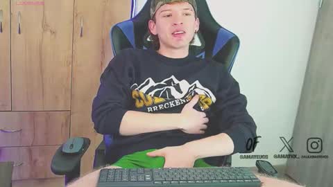 Alejandro Alex online show from December 5, 3:09 pm