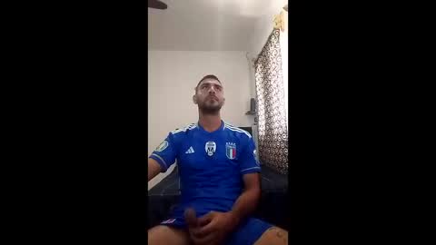 Snapshot of matias225425 chatting on March 28, 4:50 pm matias225425 online show from March 28, 4:50 pm