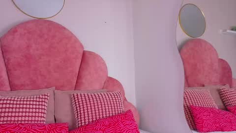 Snapshot of matildataylor__ chatting on May 3, 12:11 pm Matilda online show from May 3, 12:11 pm