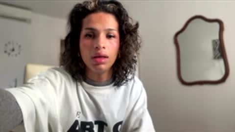 Snapshot of matiu_stonne chatting on May 7, 6:52 am Abby Bella online show from May 7, 6:52 am