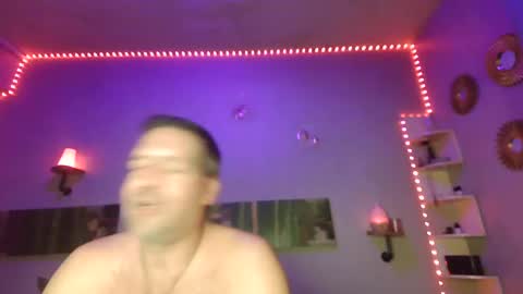 Snapshot of matrike1 chatting on December 6, 8:29 pm matrike1 online show from December 6, 8:29 pm