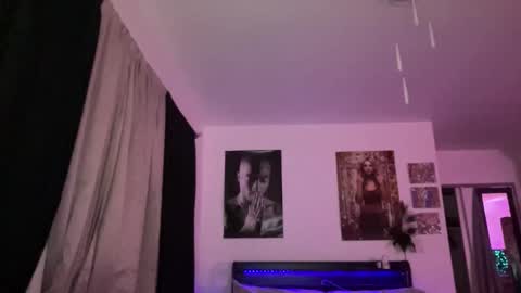 MOLLY MILLS online show from November 14, 12:53 am