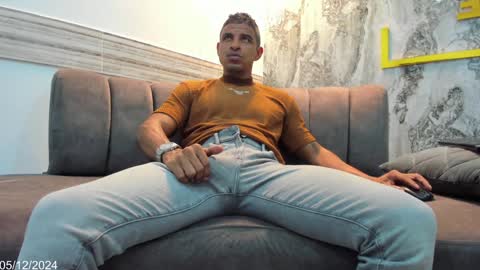 ANDRES online show from December 5, 12:55 pm