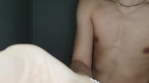 Snapshot of matt578281 chatting on April 29, 9:57 am matt578281 online show from April 29, 9:57 am