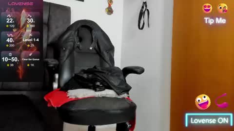Snapshot of matt_rodriguez92 chatting on June 18, 9:47 am matt rodriguez92 online show from June 18, 9:47 am