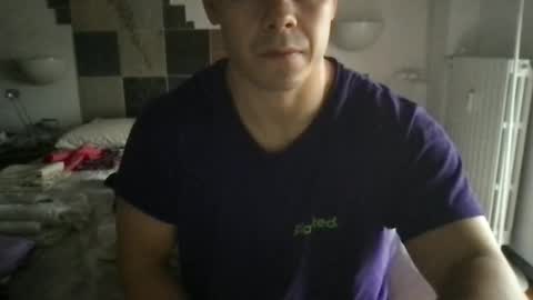 Snapshot of mattbull20 chatting on October 4, 1:20 pm mattbull20 online show from October 4, 1:20 pm